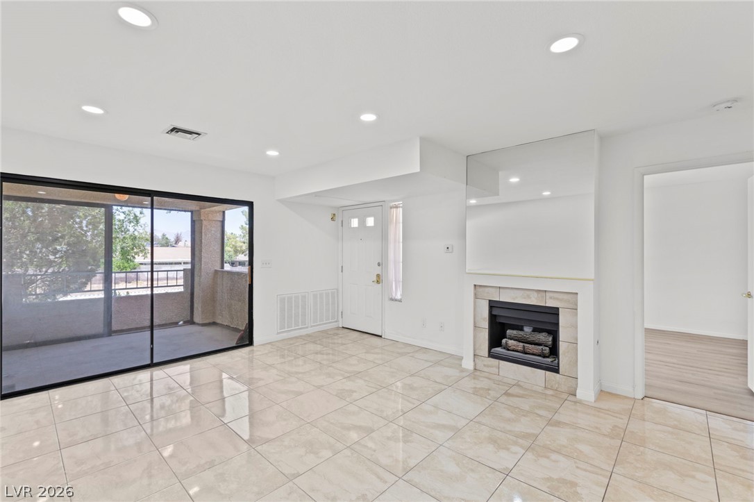 4823 S Torrey Pines Drive 203