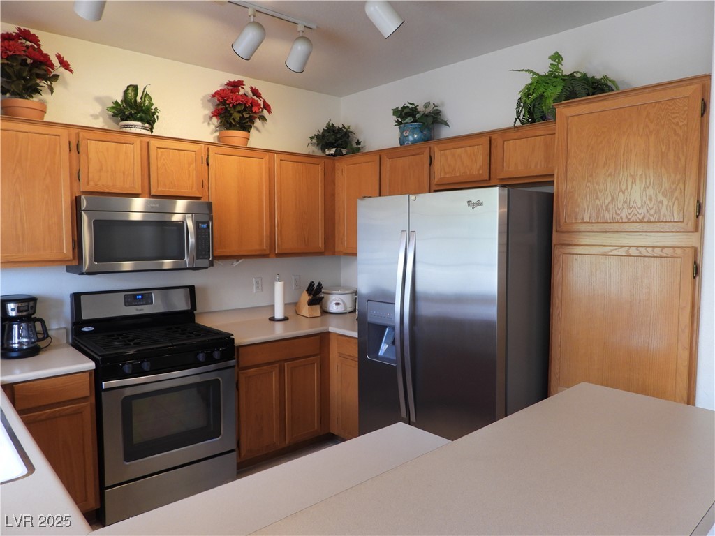 6904 Indian Chief Drive 201