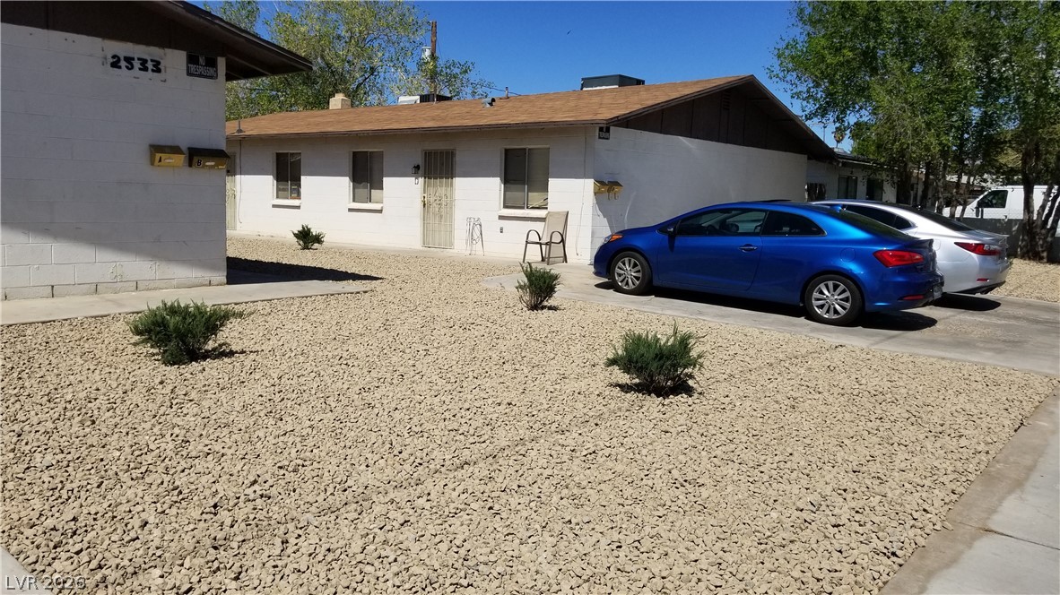 2533 Arrowhead Street