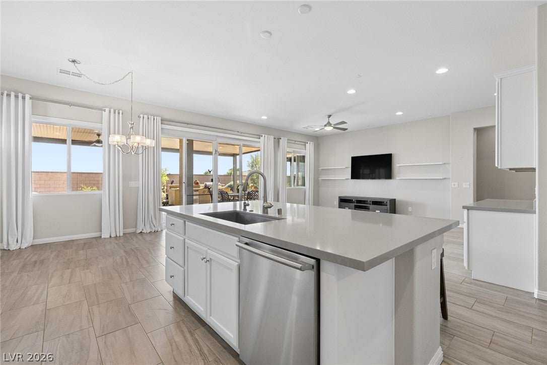 4318 W Velvet Ridge Court