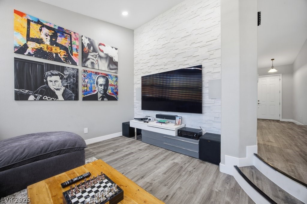 30 Precipice Court