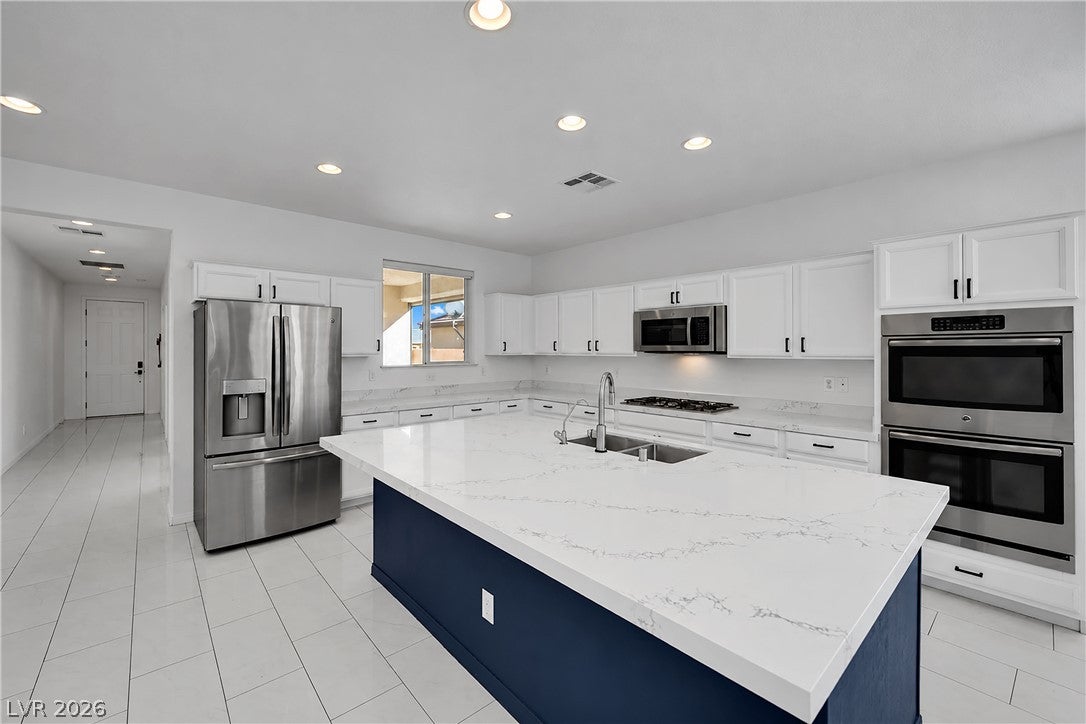 7129 Flora Lam Street
