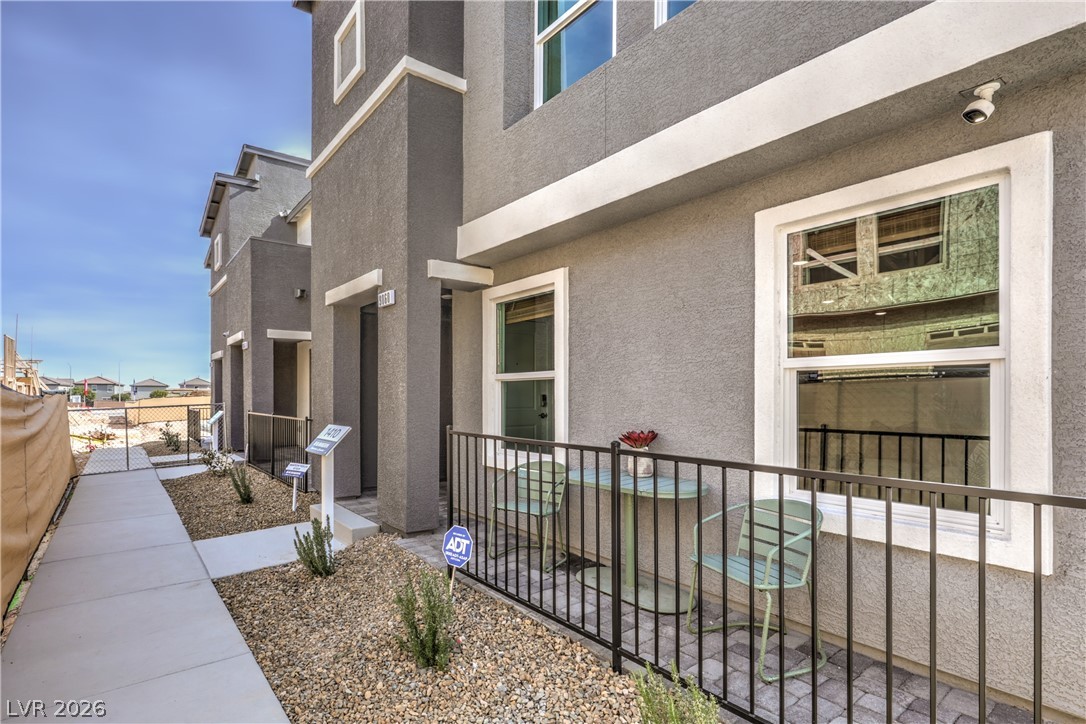 9676 Horseshoe Canyon Street