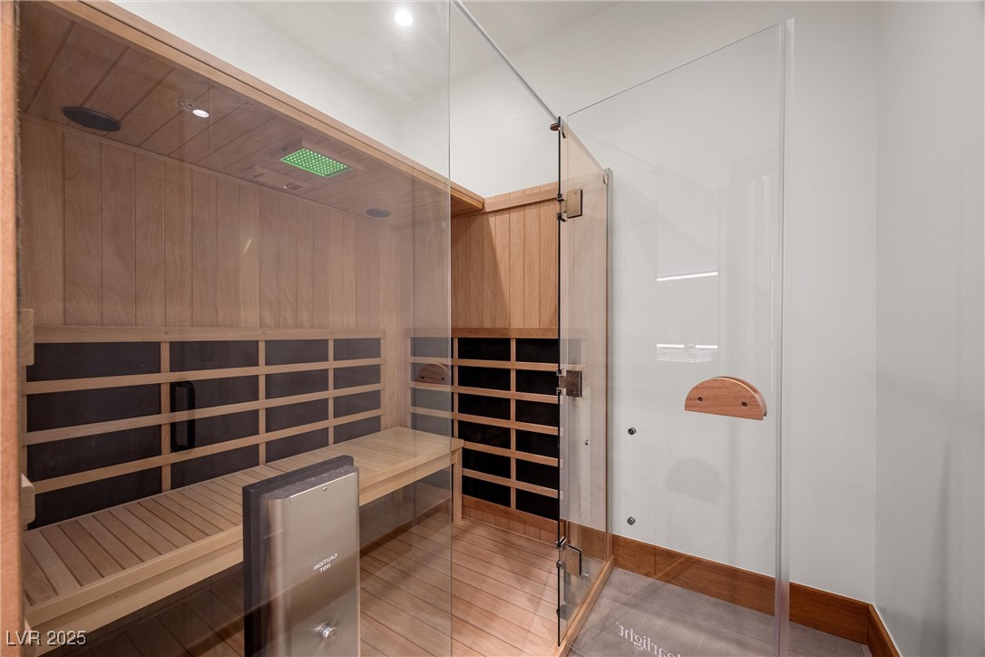 Las Vegas, Nevada 89124, United States, 4 Bedrooms Bedrooms, ,5 BathroomsBathrooms,Residential,Active,122551