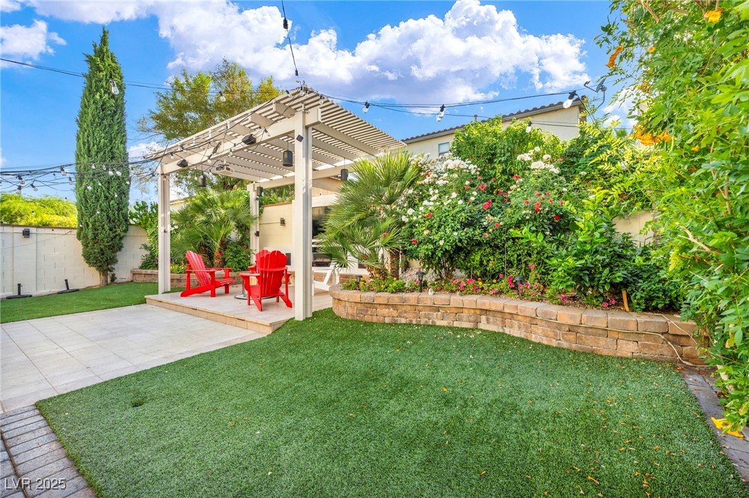5553 Coral Gate Street