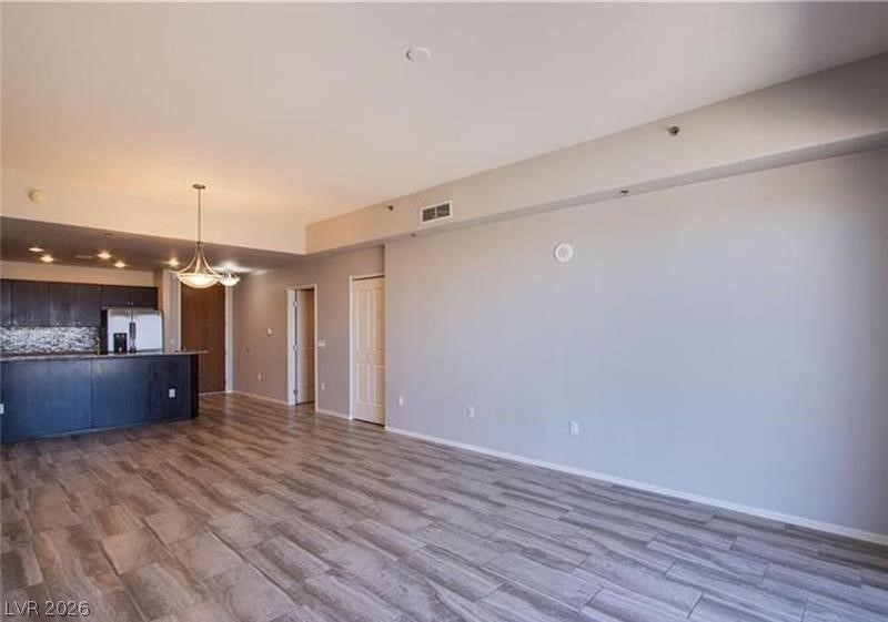 8255 Las Vegas Boulevard 1003