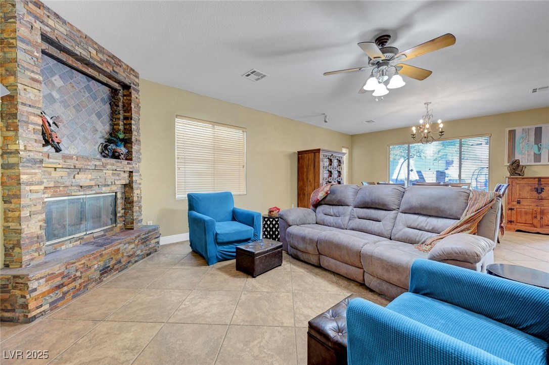 Henderson, Nevada 89015, United States, 5 Bedrooms Bedrooms, ,4 BathroomsBathrooms,Residential,Active,112757