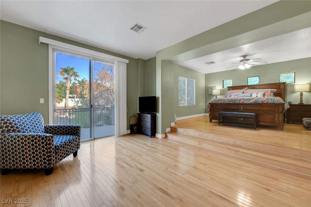 Henderson, Nevada 89015, United States, 5 Bedrooms Bedrooms, ,4 BathroomsBathrooms,Residential,Active,112757