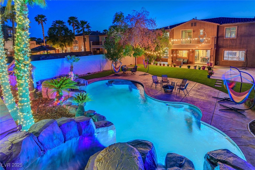 Henderson, Nevada 89015, United States, 5 Bedrooms Bedrooms, ,4 BathroomsBathrooms,Residential,Active,112757