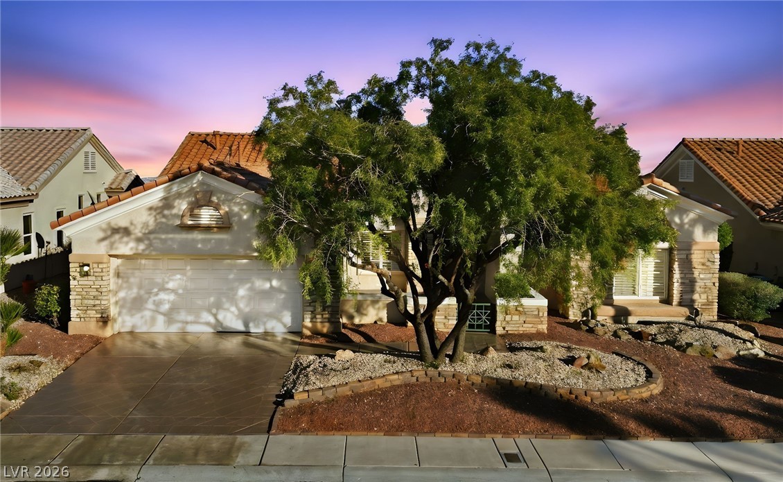 2108 Hot Oak Ridge Street