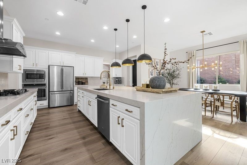 2880 Josephine Drive