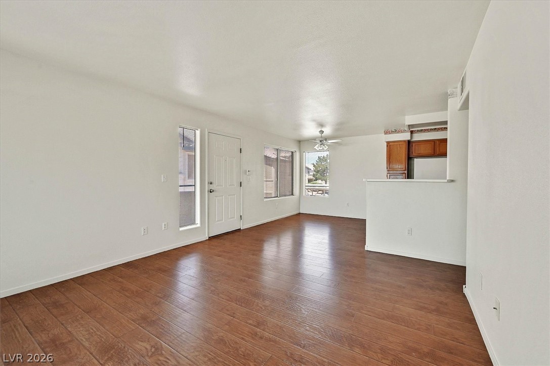 3425 E Russell Road 224