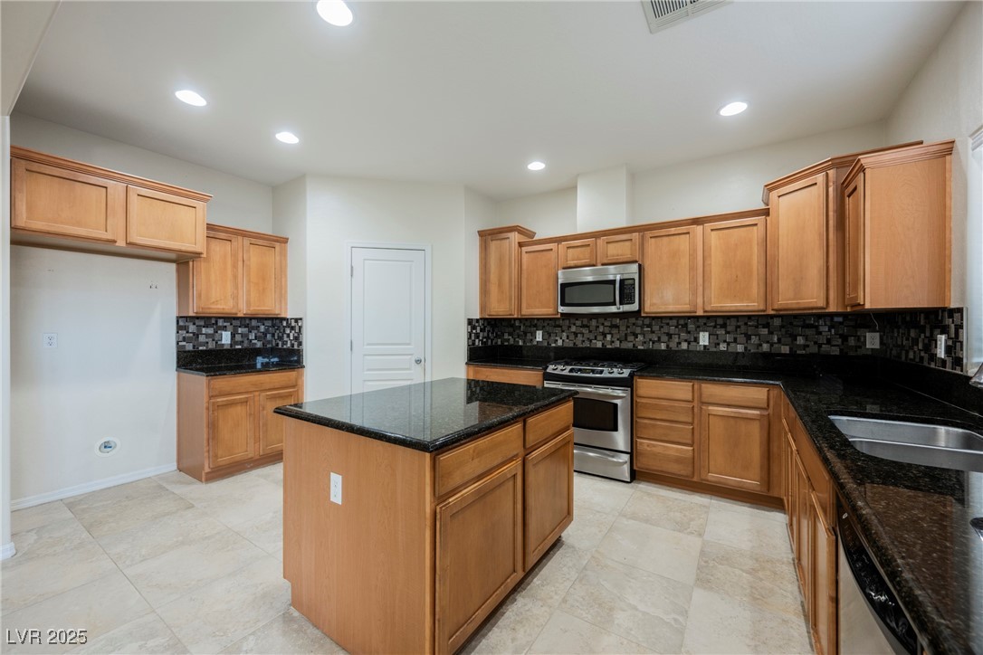 5507 Gemini Bridges Street