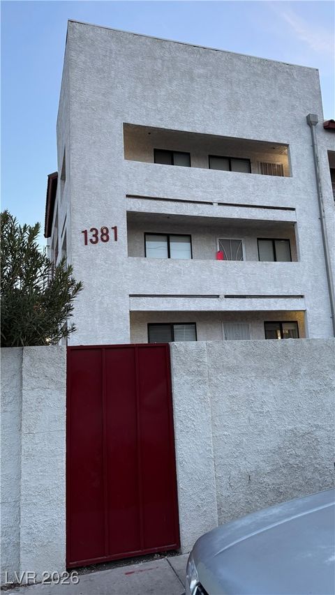 Equestrian 43 1381 E University Avenue 311 Las Vegas NV 89119