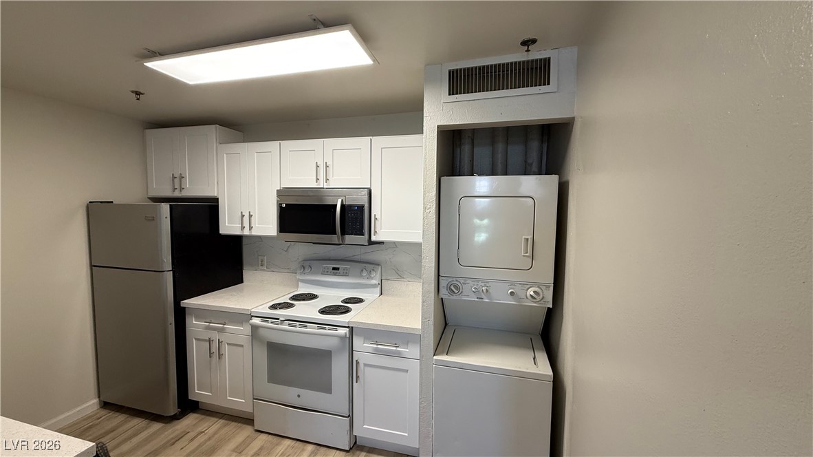 Properties 1 1381 E University Avenue 311