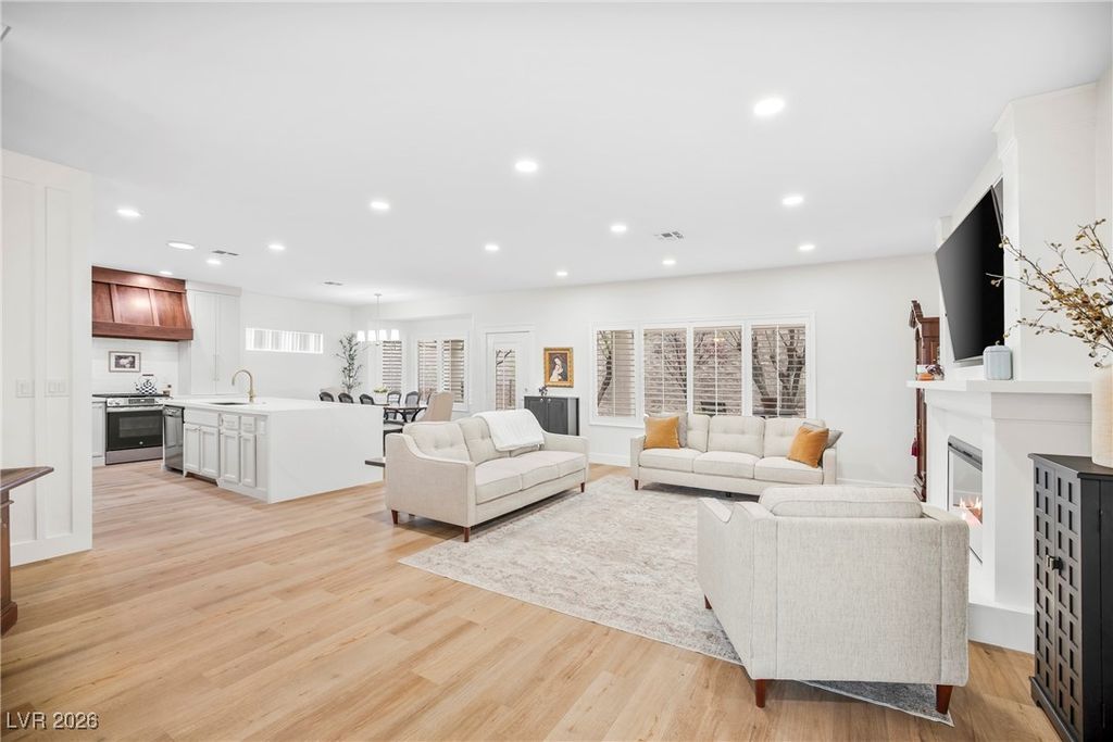 Photo of 2621 Memphis Avenue, Henderson, NV 89052 (MLS # 2747850)