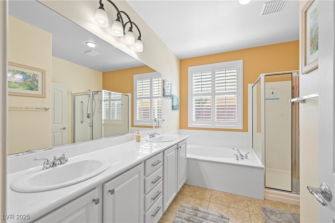 Henderson, Nevada 89044, United States, 2 Bedrooms Bedrooms, ,2 BathroomsBathrooms,Residential,Active,135989