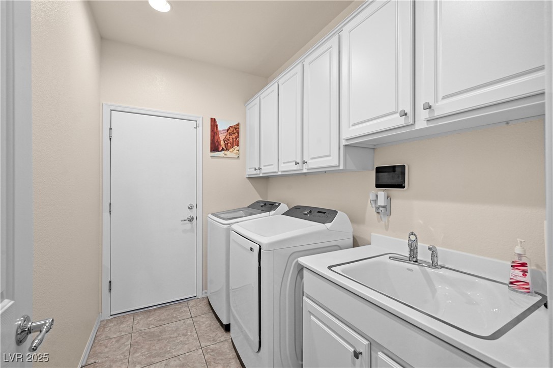 Henderson, Nevada 89044, United States, 2 Bedrooms Bedrooms, ,2 BathroomsBathrooms,Residential,Active,135989