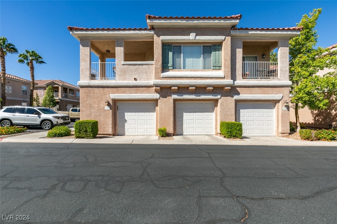 251 S Green Valley Parkway #1011, Henderson, Nevada image 1