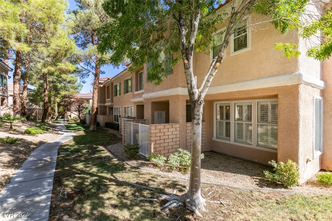 251 S Green Valley Parkway #1011, Henderson, Nevada image 43