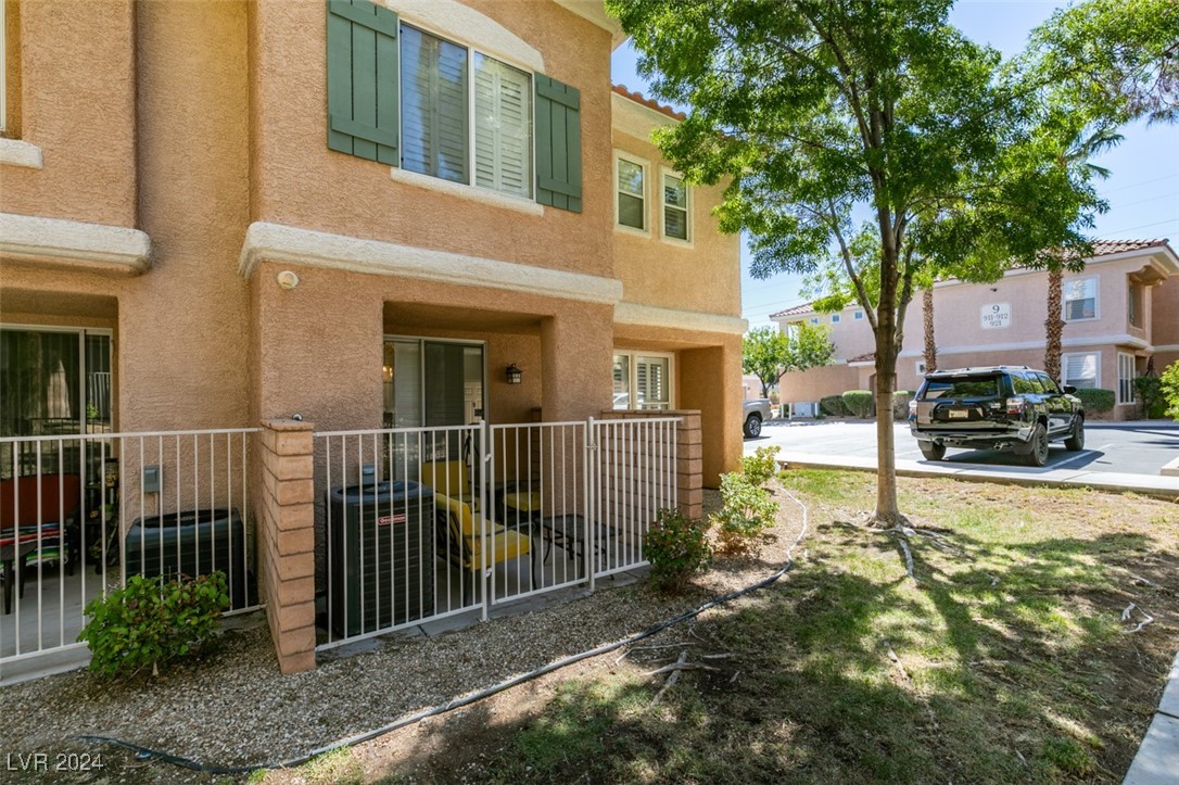 251 S Green Valley Parkway #1011, Henderson, Nevada image 44