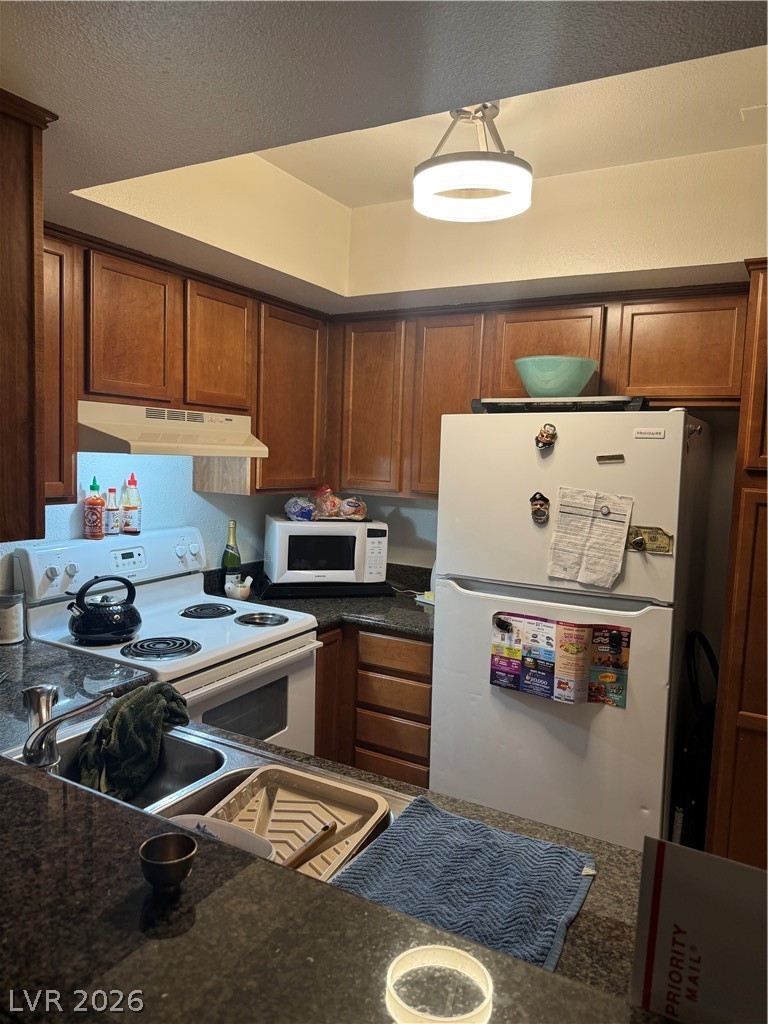 1455 E Katie Avenue F12