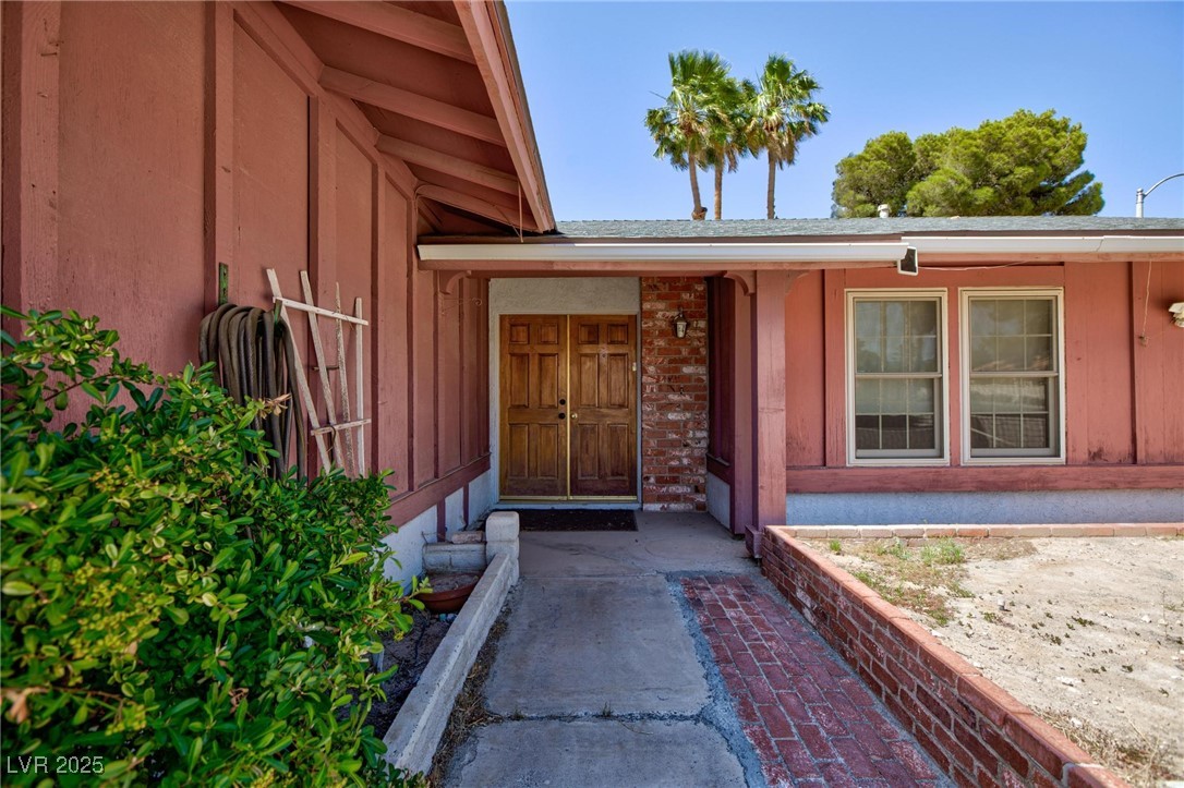 2700 Osborne Lane