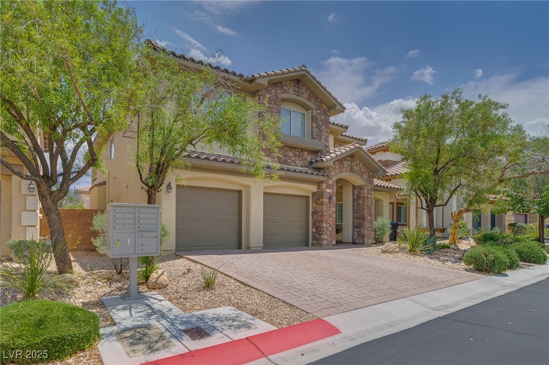 9792 Crescent Lodge Court