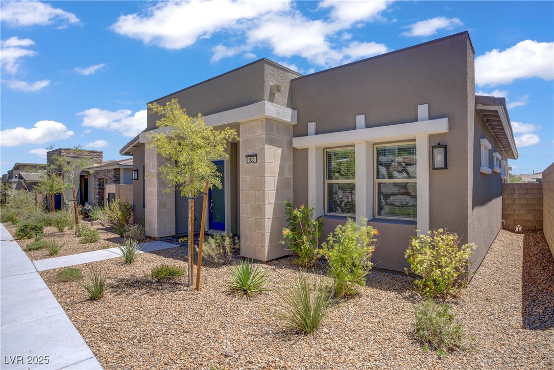 Properties 2 933 Mayfield Manor Lane