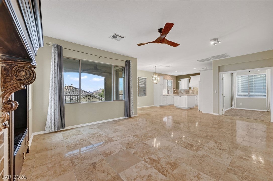 11821 Luna Del Mar Lane