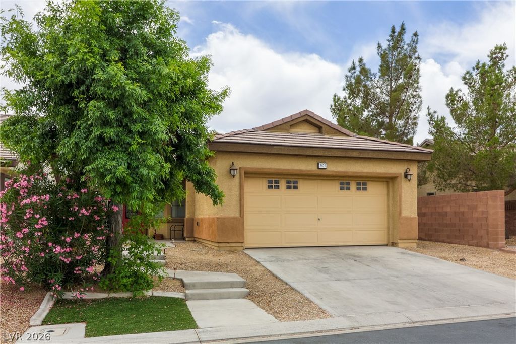 Photo of 3625 Inverness Grove Avenue, North Las Vegas, NV 89081 (MLS # 2776485)