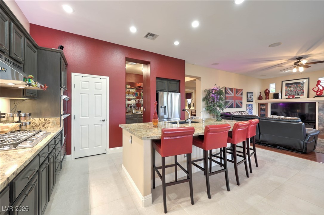 10425 BURENSBURG Avenue