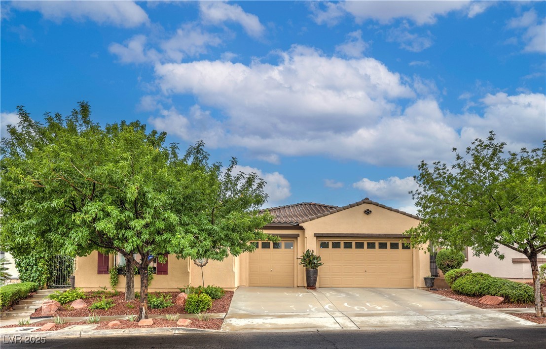 10425 BURENSBURG Avenue