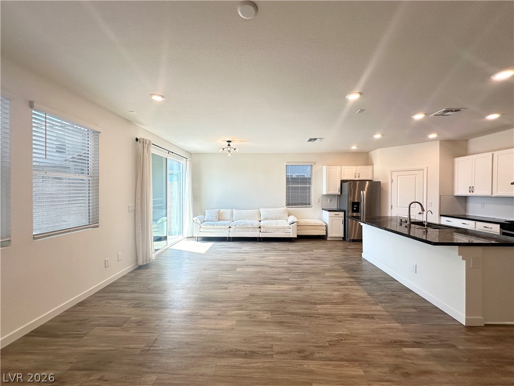 8755 Sand Verbena Avenue