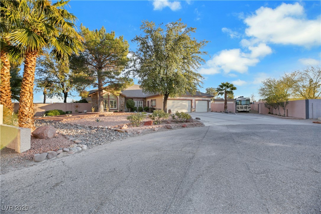 Las Vegas, Nevada 89123, United States, 4 Bedrooms Bedrooms, ,2 BathroomsBathrooms,Residential,Pending,20998