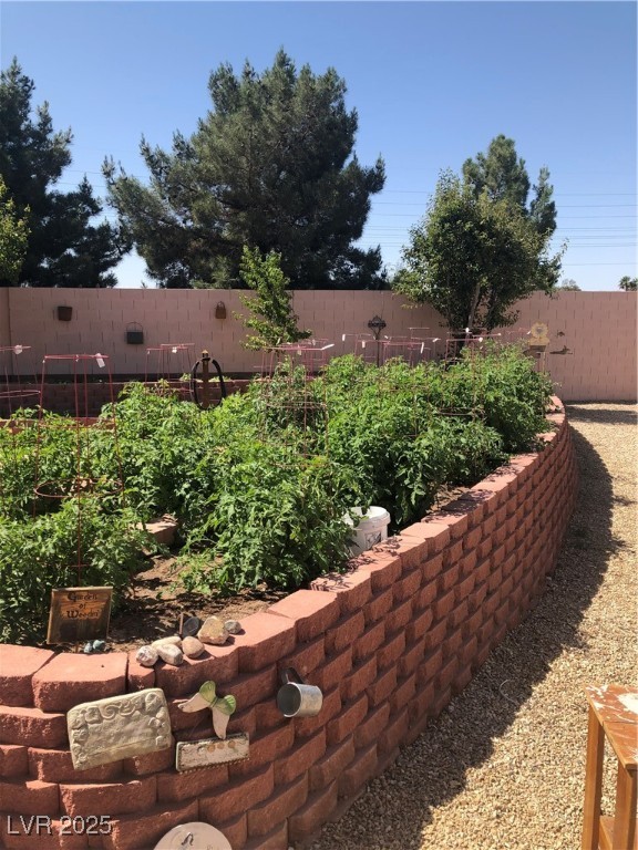 Las Vegas, Nevada 89123, United States, 4 Bedrooms Bedrooms, ,2 BathroomsBathrooms,Residential,Pending,20998