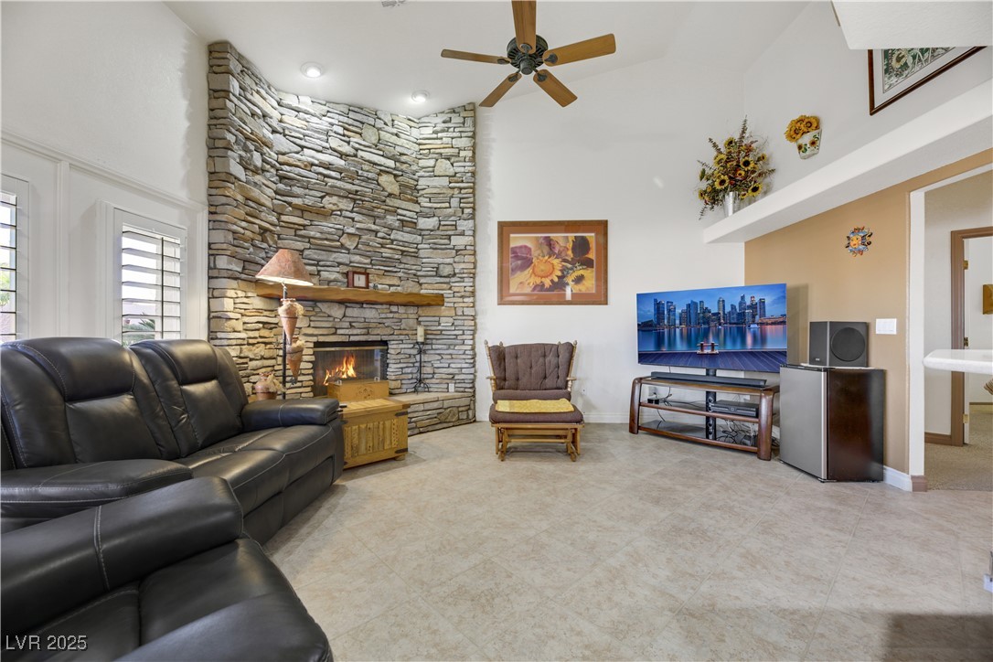 Las Vegas, Nevada 89123, United States, 4 Bedrooms Bedrooms, ,2 BathroomsBathrooms,Residential,Pending,20998