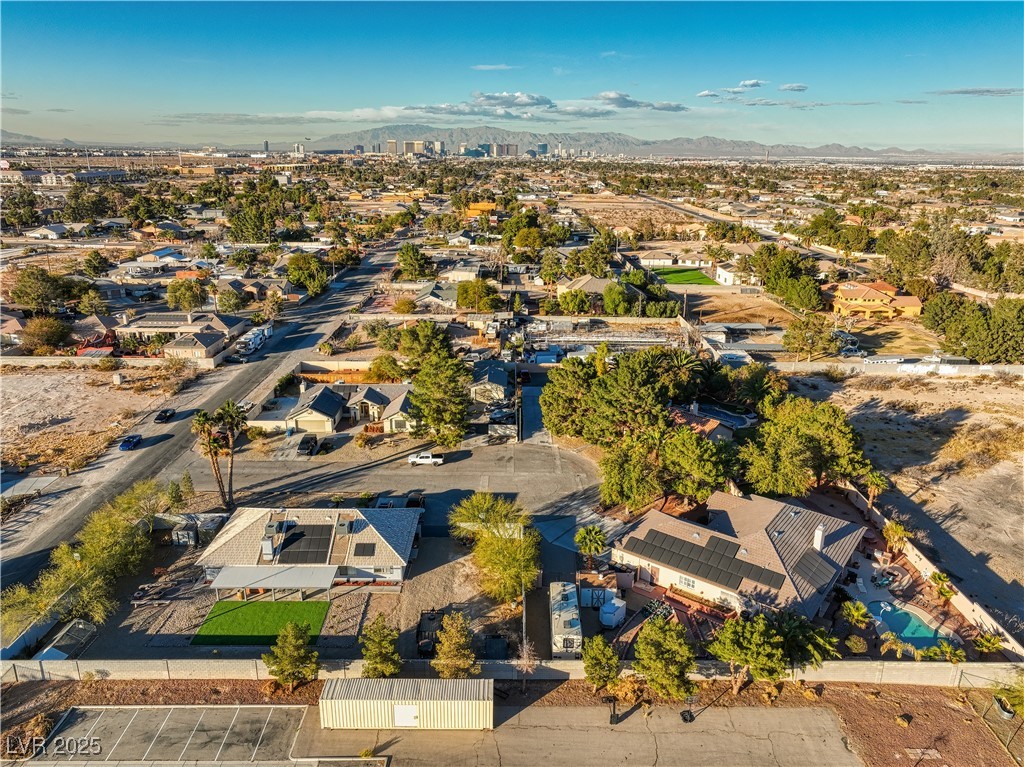 Las Vegas, Nevada 89123, United States, 4 Bedrooms Bedrooms, ,2 BathroomsBathrooms,Residential,Pending,20998