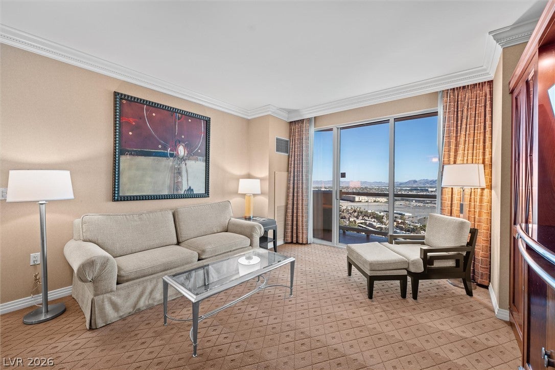 135 E Harmon Avenue 2120
