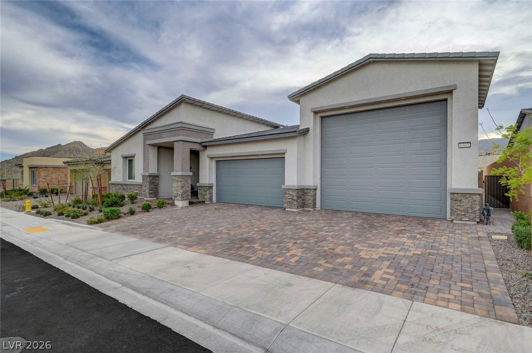 6313 Echo Landing Street