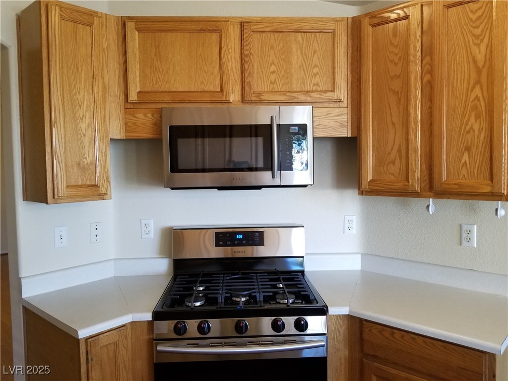 989 River Walk Court