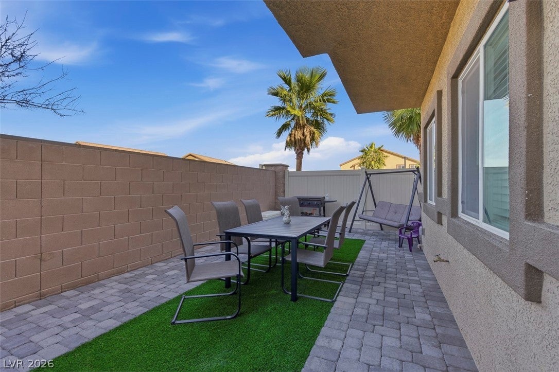 4760 Equinox Sky Avenue 2