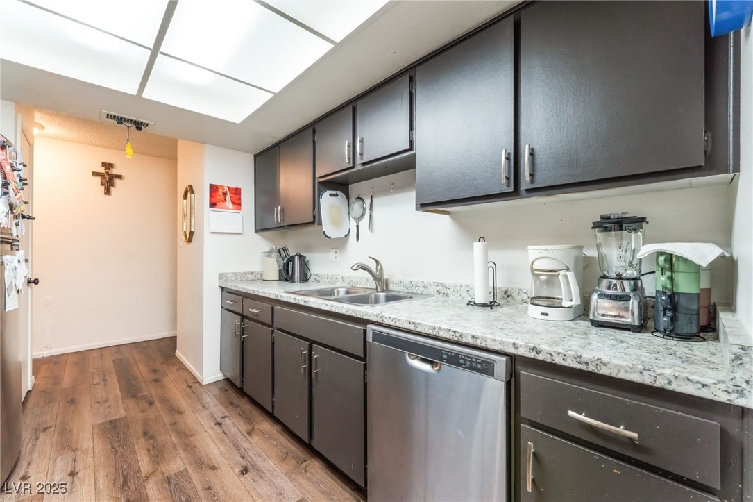 2261 Tall Pine Drive, Las Vegas, Nevada image 13