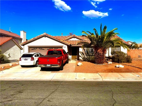 Homes For Sale - 708 Canyon Country Circle<br/> Henderson, NV 89002