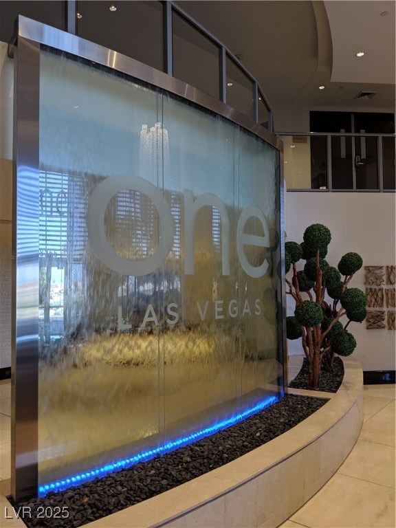 8255 LAS VEGAS Boulevard 914