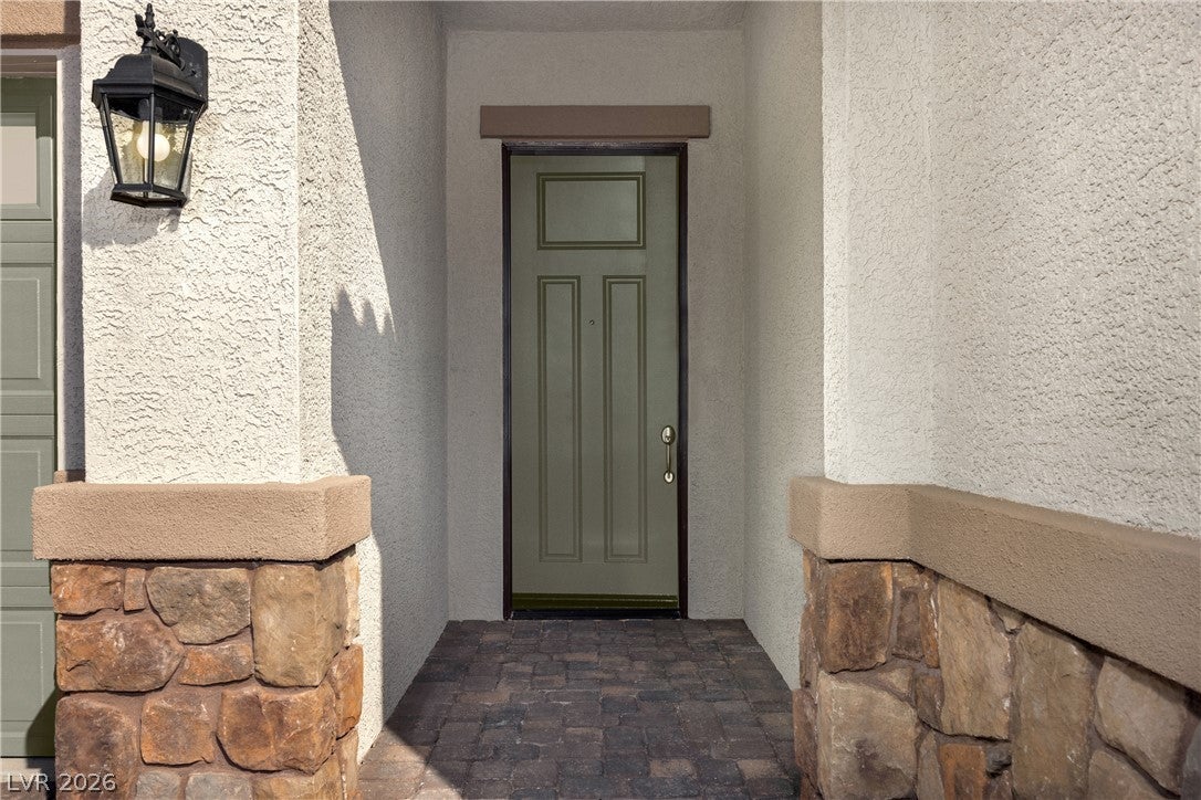 570 Hamilton Drive