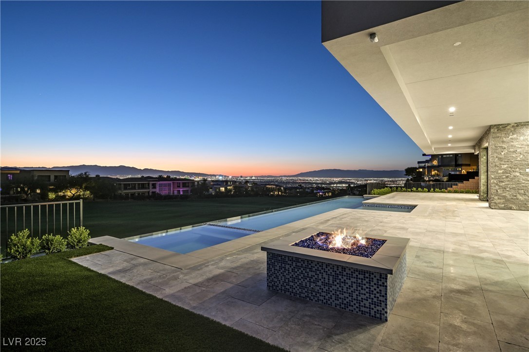 641 Majestic Rim Drive