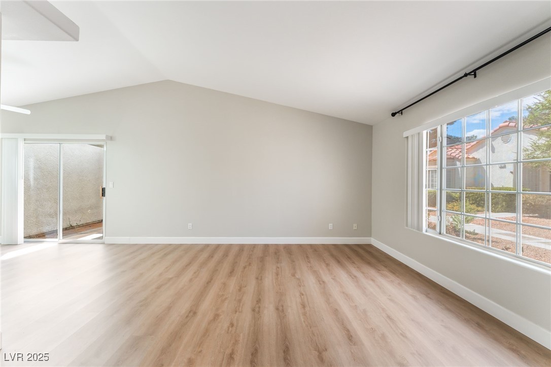 5401 Geneive Lane 101