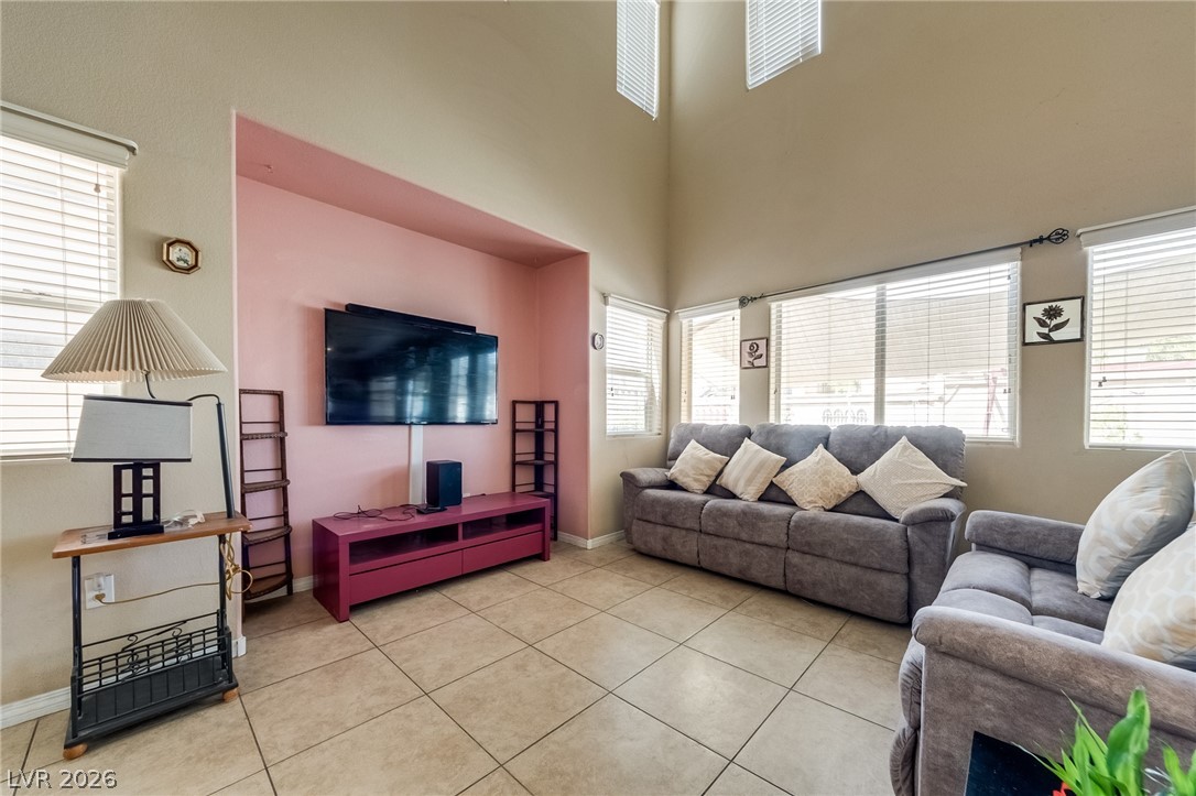 8166 Royal Lilly Court