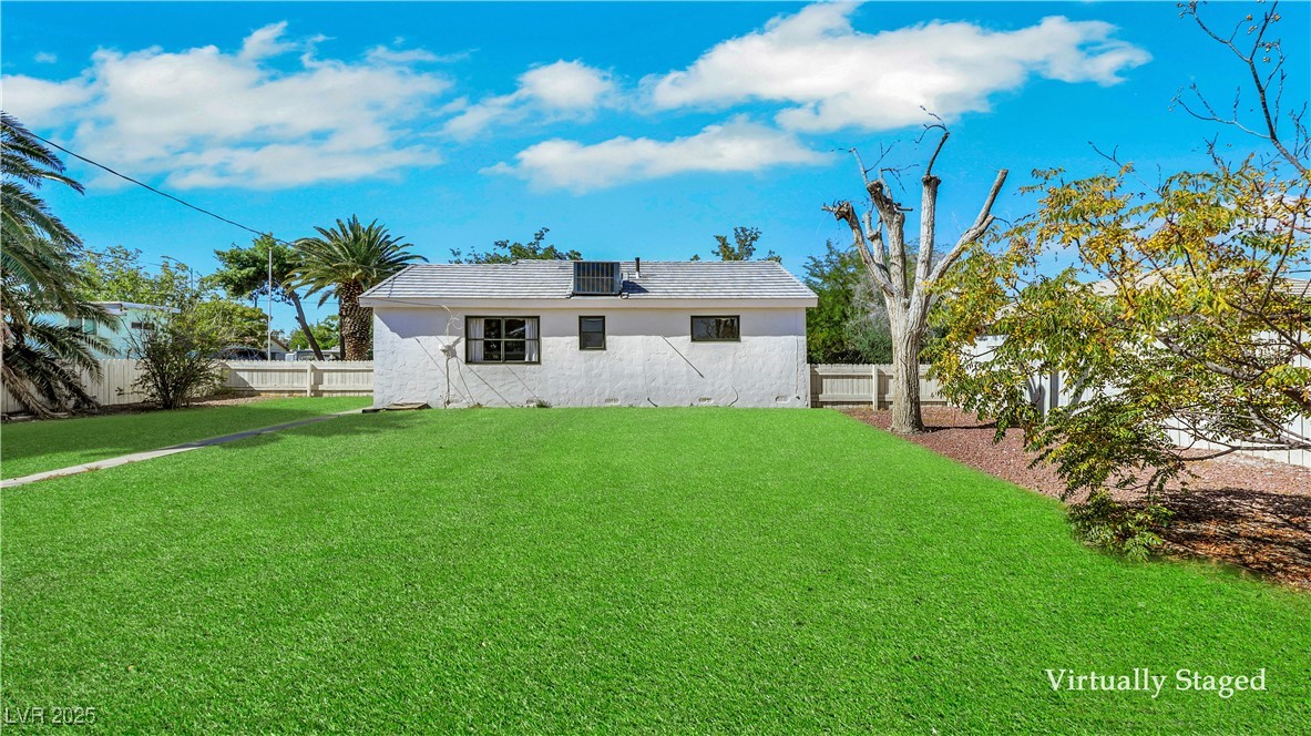 Las Vegas, Nevada 89102, United States, 2 Bedrooms Bedrooms, ,1 BathroomBathrooms,Residential,Active,235760